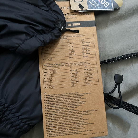 Nike ACG Goretex Prima Loft Mittens - Picture 5 of 6